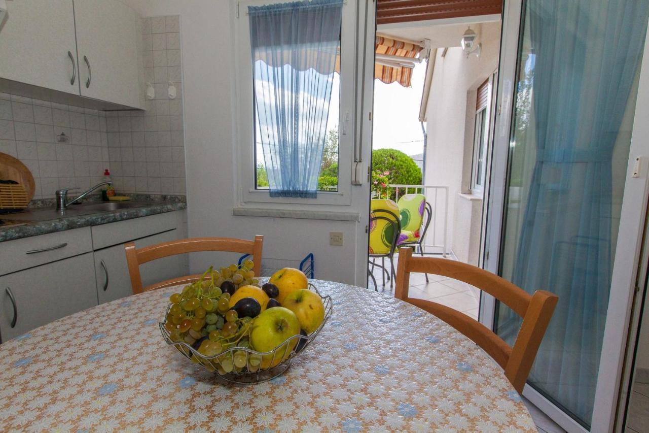 Apartment Karla Брибир Екстер'єр фото