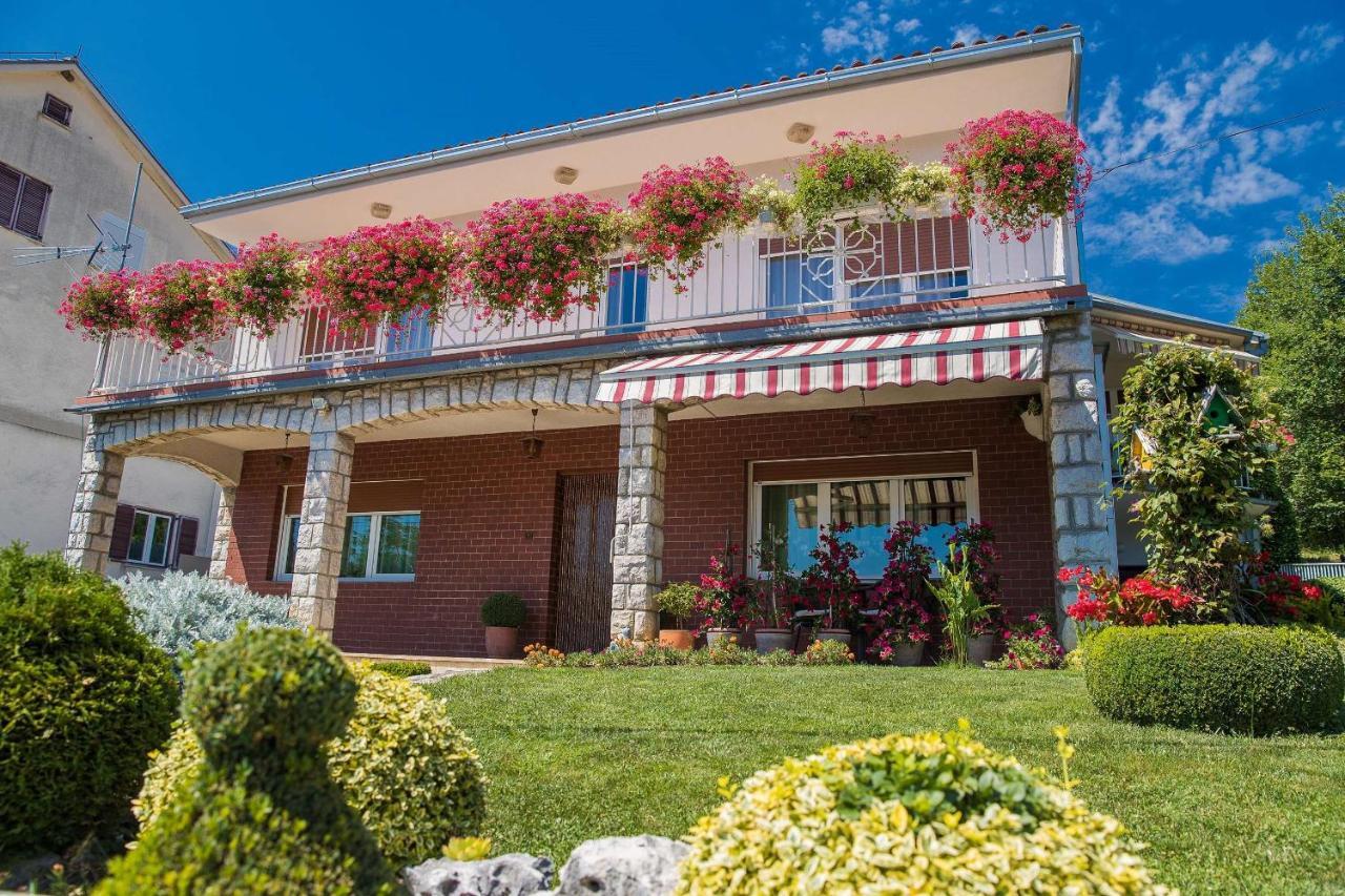 Apartment Karla Брибир Екстер'єр фото